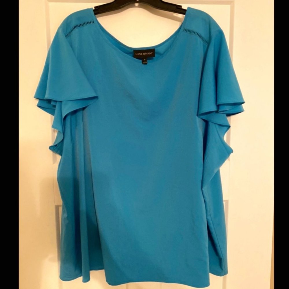 Flutter sleeve blouse